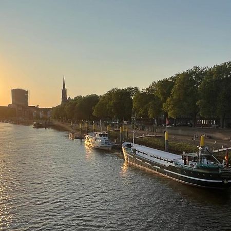 Kuestenmotorschiff Aventura BRE Exteriör bild