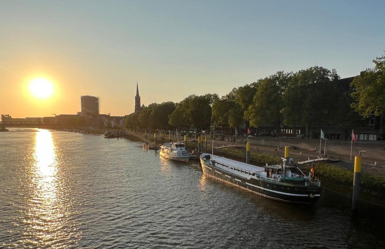 Kuestenmotorschiff Aventura BRE Exteriör bild